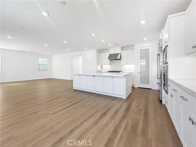 Building Photo - 25968 Meadow Dr