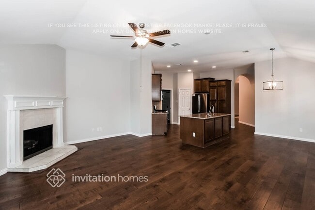 Building Photo - 5301 Spicewood Dr