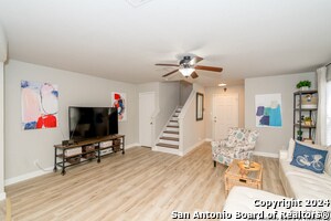 Foto del edificio - 2142 Bedford Stage