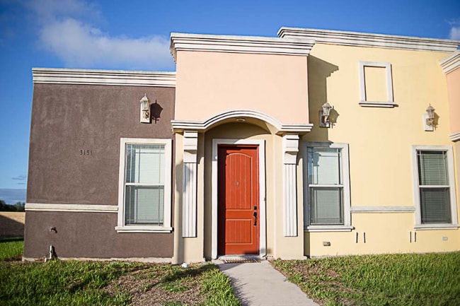 Building Photo - 3151 Regal Dr