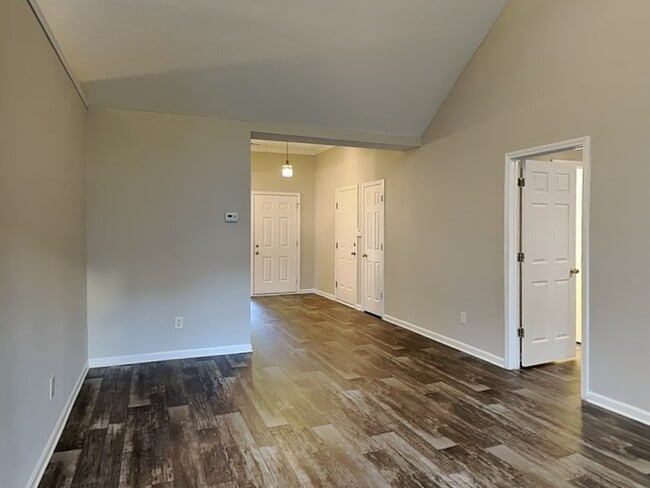 Building Photo - 312 Margaret Kelly Ct