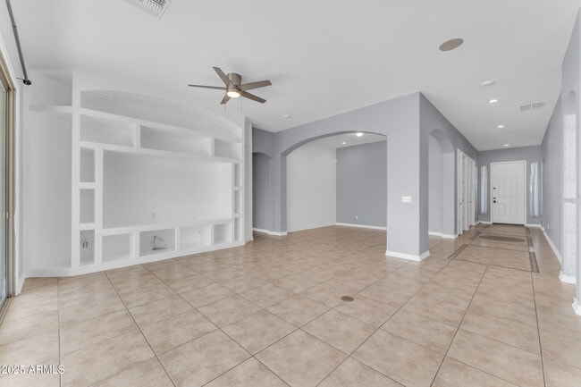 Building Photo - 7913 N 88th Ln
