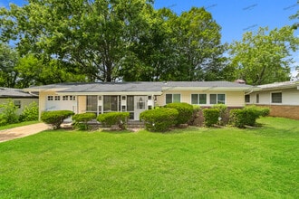 Building Photo - 515 Durwood Dr