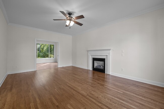 Foto del edificio - 2406 Flints Pond Cir