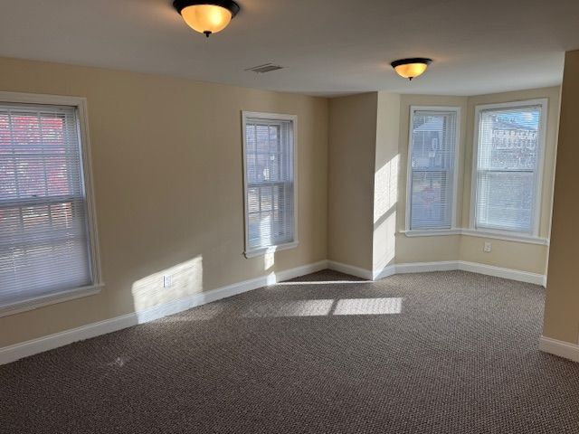 Foto del edificio - 404 W State St