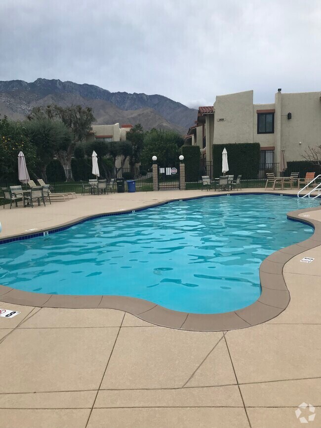 The Colony of el Mirador Senior Living Apartments for Rent Palm