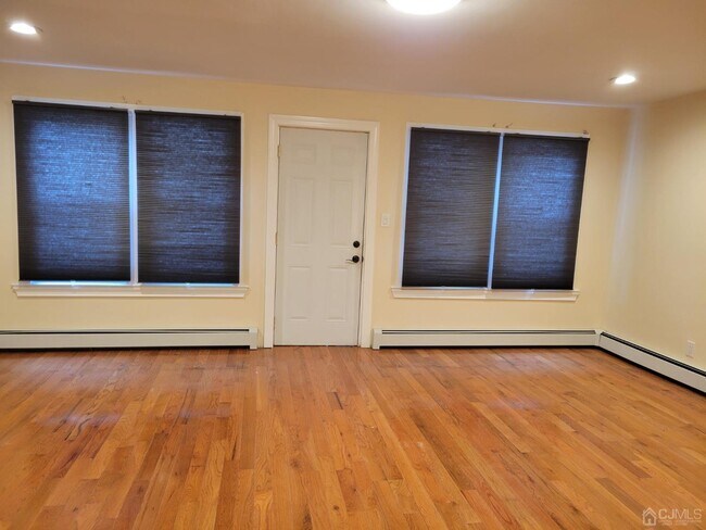 Building Photo - 3099 County Rd 516
