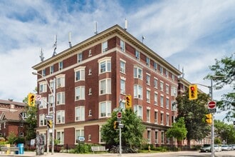 Building Photo - 150 Fermanagh Ave