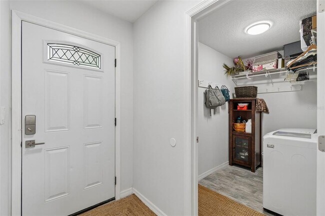 Foto del edificio - 5440 Leahy Ln
