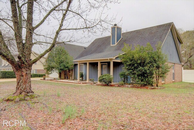 Building Photo - 3 br, 3 bath House - 139 Leathertree Lane