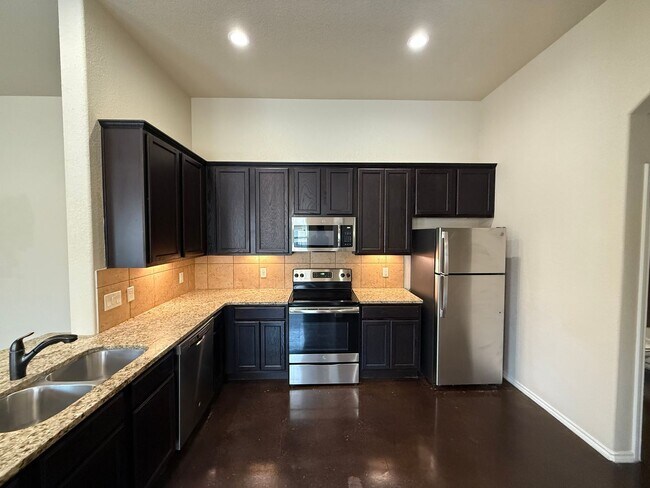 Foto del edificio - Modern Duplex in Prime Location