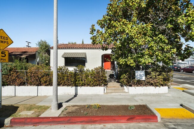 Building Photo - 4959 Meridian St