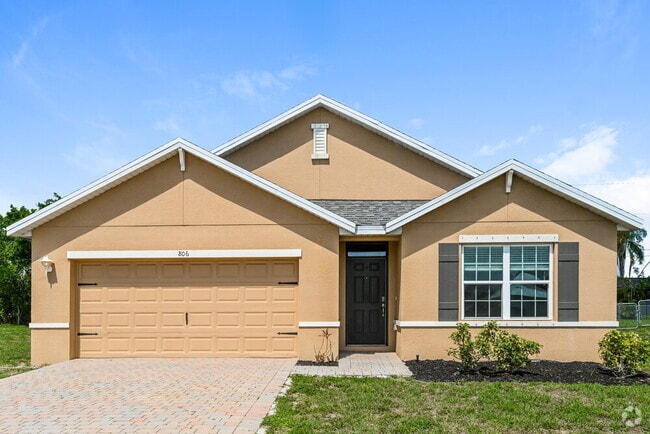 Building Photo - 806 SW 11th Ave