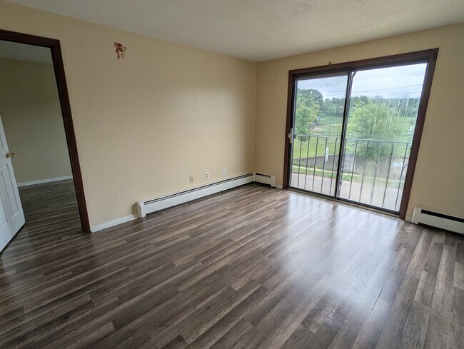 Foto del edificio - 67 Fairview Ave
