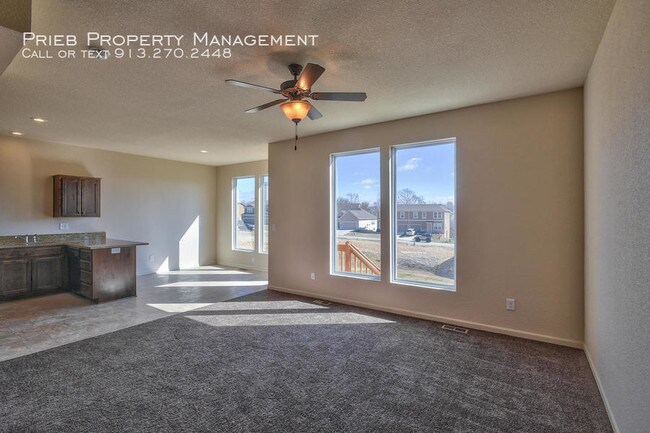 Building Photo - Delaware Ridge Duplex - Available August 14th