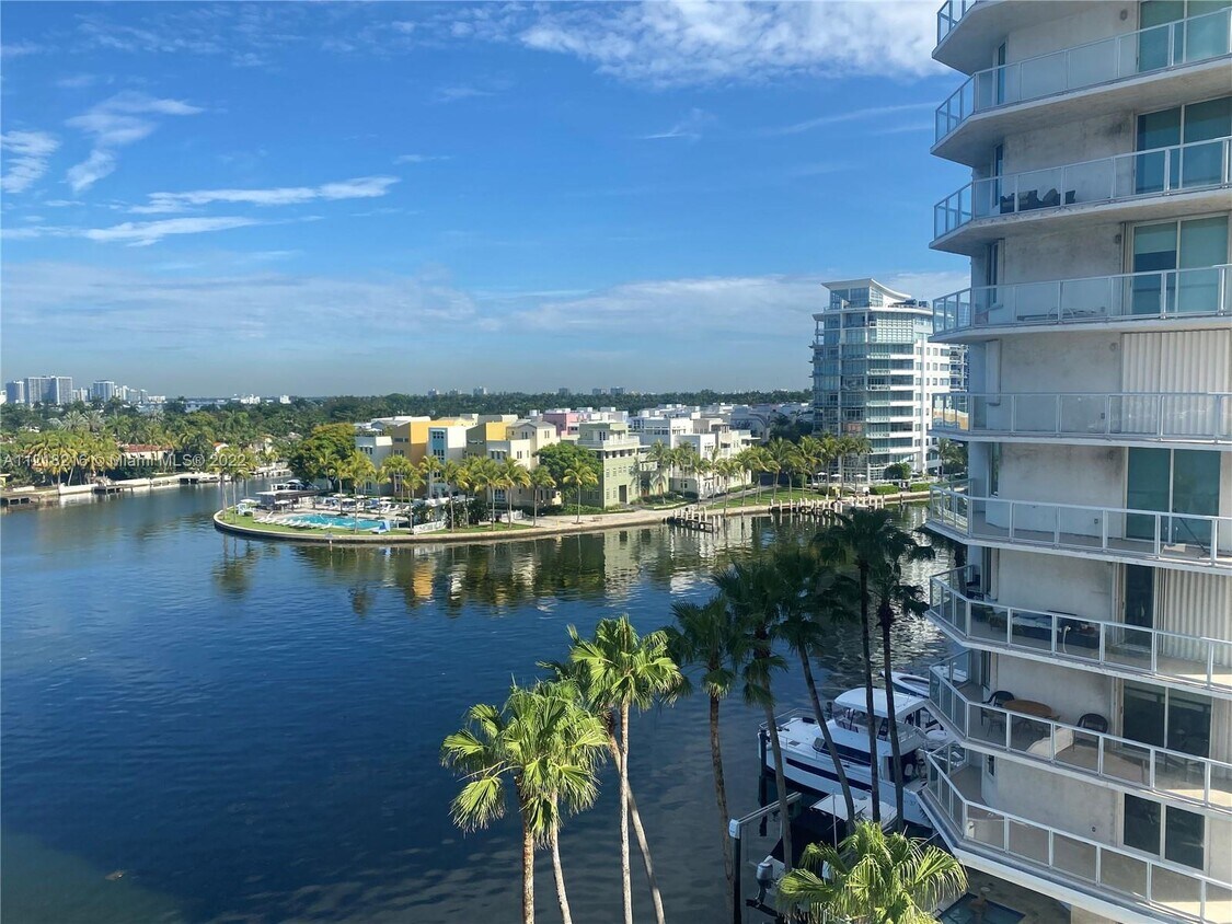 5880 Collins Ave 807 Miami Beach Fl 33140 - 5880  Collins Ave  807 Miami Beach Fl 33140