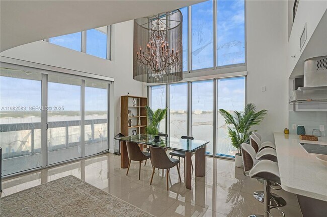 Foto del edificio - 7930 East Dr