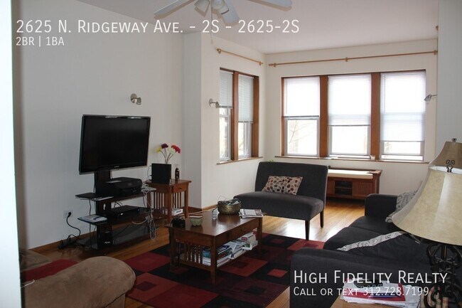 Foto del edificio - 2625 N Ridgeway Ave