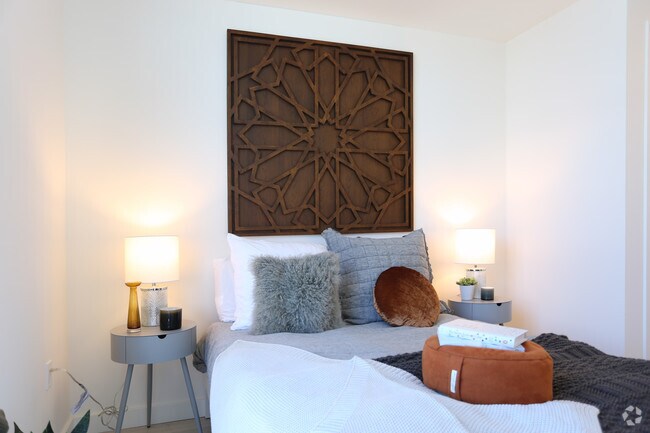 1BRR, 1BA - 610 ft² - AVEN