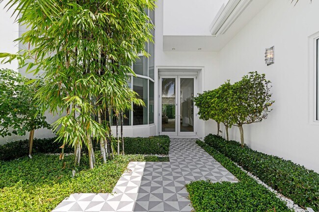Foto del edificio - 215 Indian Rd