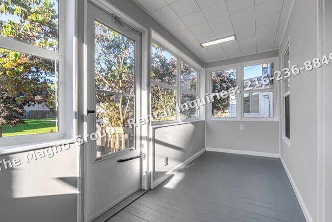 Foto del edificio - 312 Upland Ave