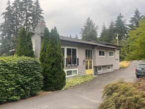Building Photo - 304 128th Ave SE