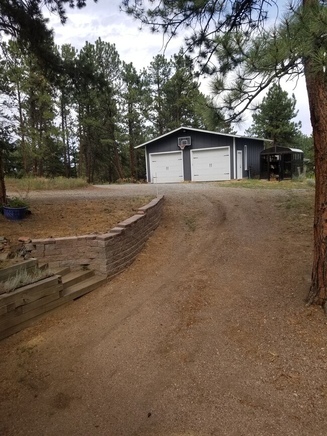 Building Photo - 364 Broken Arrow Rd