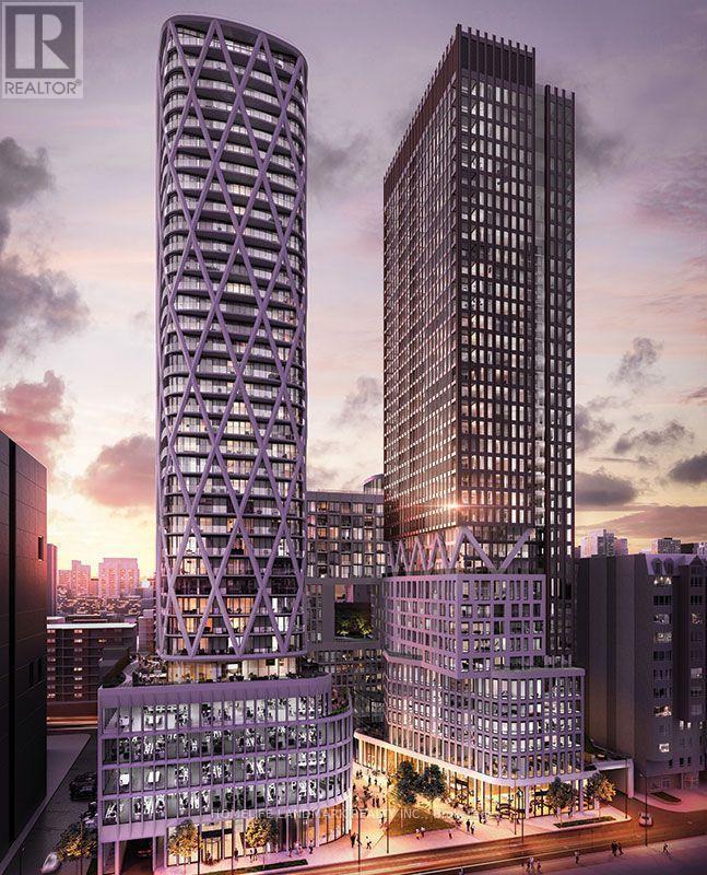 Building Photo - 230 Simcoe St