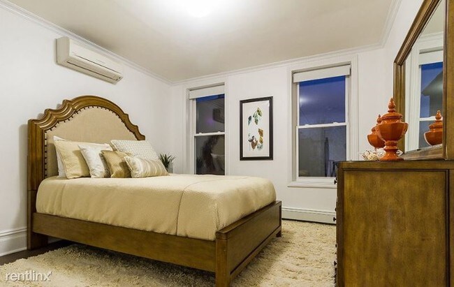 Building Photo - 4 br, 2 bath Townhome - 50 Eldert St