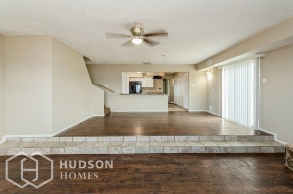 Building Photo - NOW AVAILABLE! 420 68Th St Sw, Albuquerque...