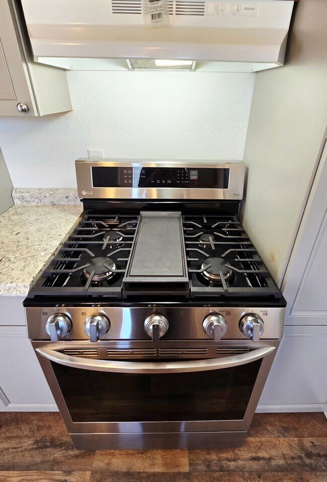 Foto del edificio - Cozy 3 Bedroom 1.5 Bathroom Near The Natio...