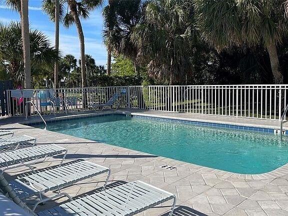 Building Photo - 7294 Cloister Dr