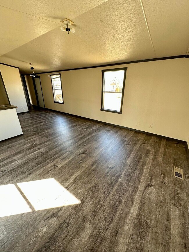Foto del edificio - 3 Bedroom in great community in Woodward!