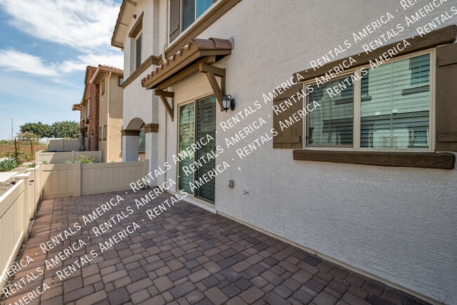 Building Photo - 4100 S Virginia Wy