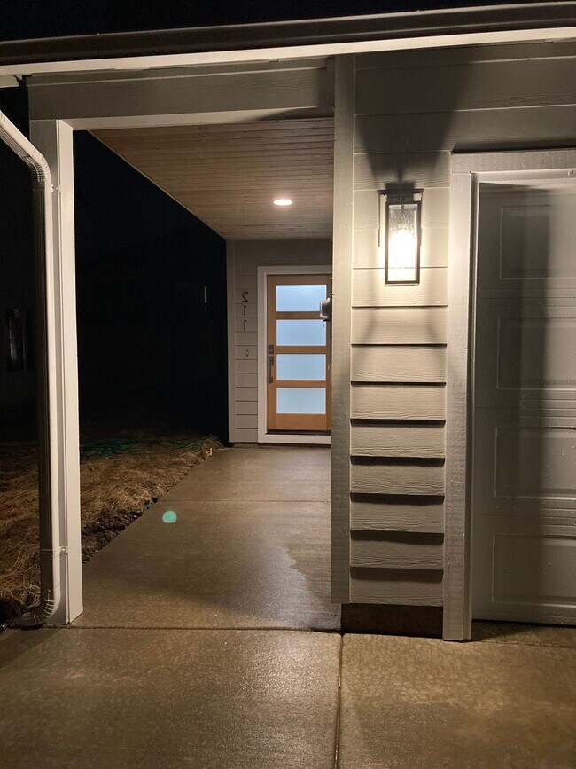 209 Oak St, Winlock, WA 98596 Townhome Rentals in Winlock WA