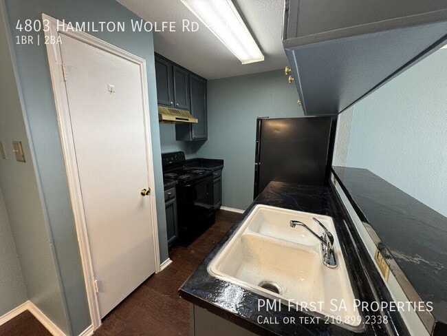 Building Photo - 4803 Hamilton Wolfe