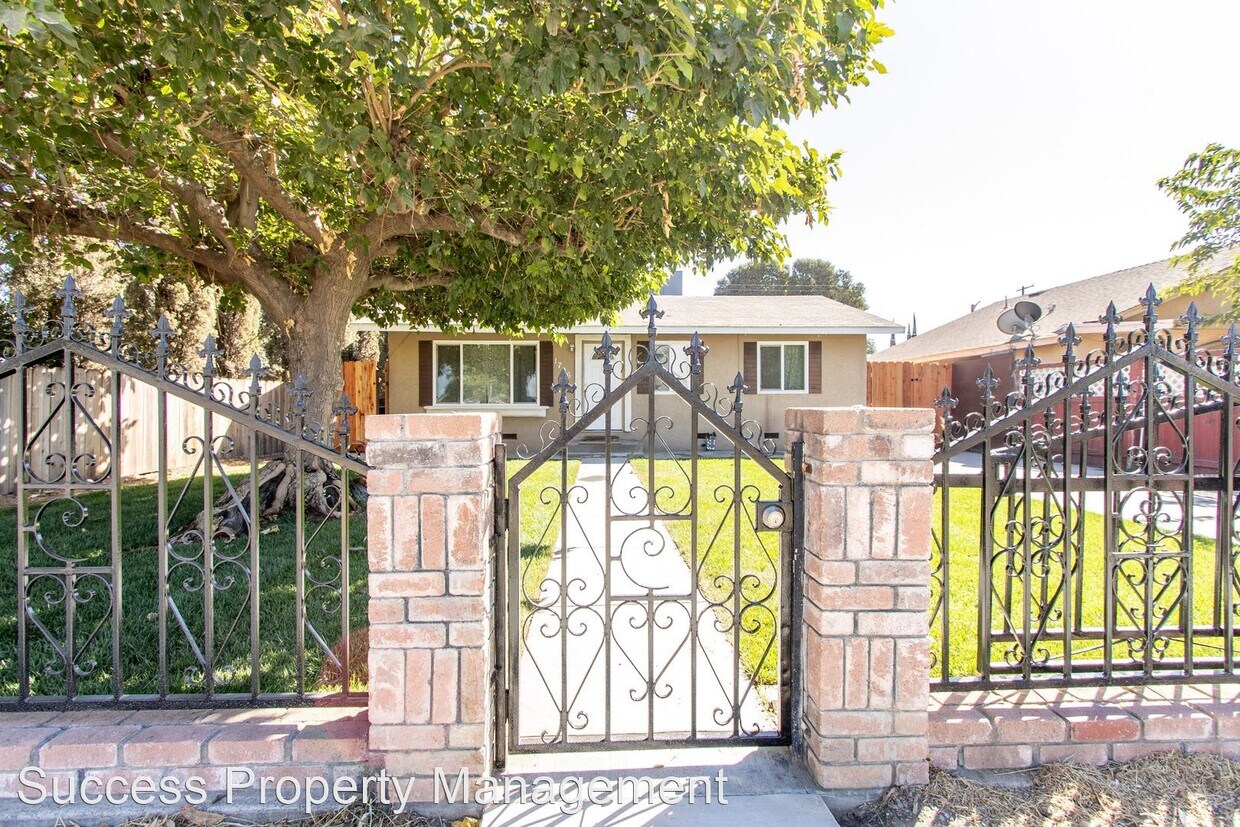 3 br, 2 bath House 1706 Las Vegas Street House Rental in Modesto