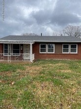 Building Photo - 10611 Grafton Hall Rd