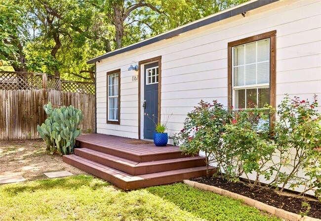 Foto del edificio - 1167 Ridgeway Dr