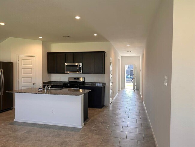 Building Photo - 7547 Gavin Walker Dr