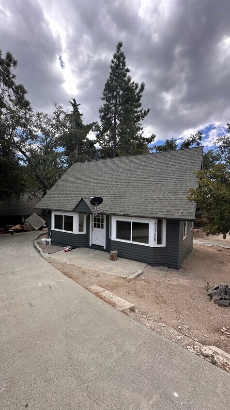 Foto del edificio - 52727 Pine Cove Rd