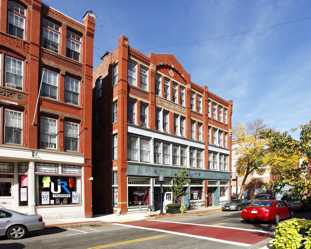 Primary Photo - 57-61 Washington St