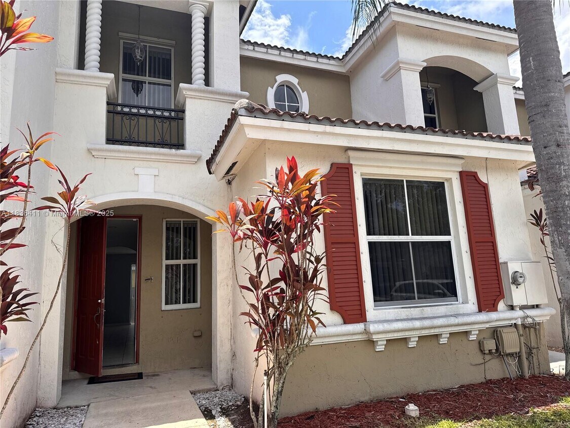 Foto principal - 4284 NE 10th Ct