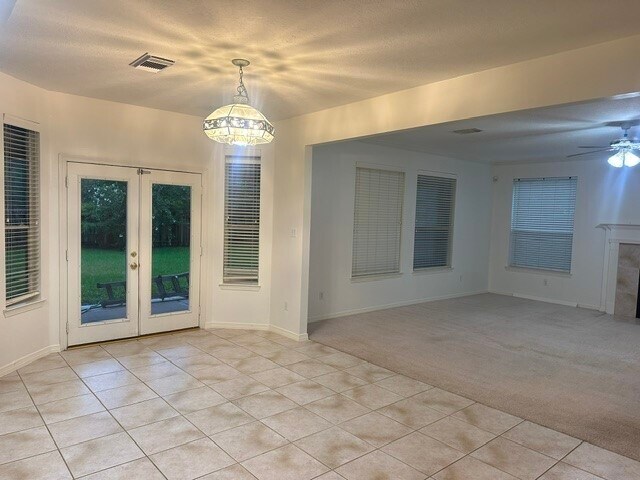 Foto del edificio - 1030 Forestburg Dr