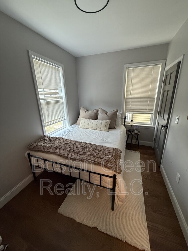 Foto del edificio - 726 E 2nd St