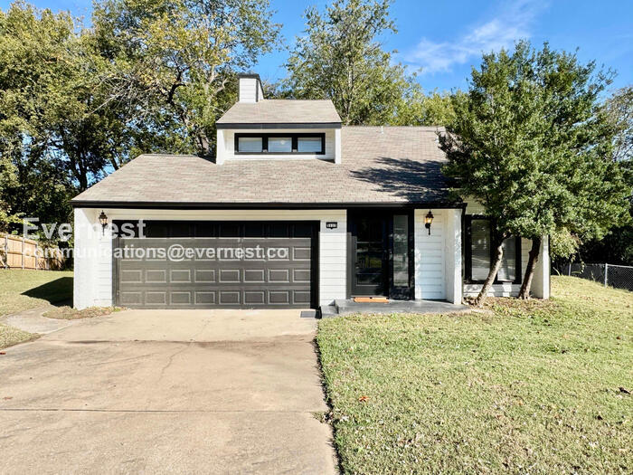 Foto principal - 5117 S Lions Ave