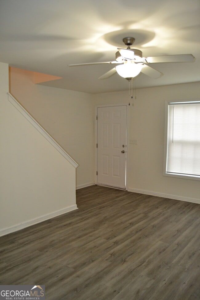 Building Photo - 434 I