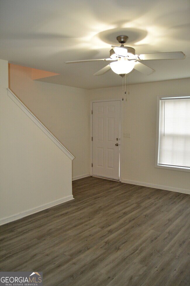 Building Photo - 434 WI Pkwy