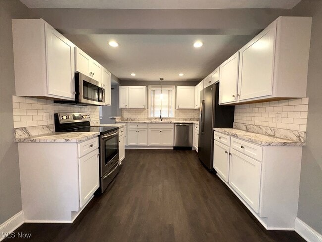 Building Photo - 5853 Melody Ln