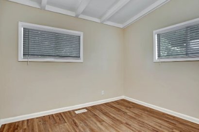 Foto del edificio - 1539 Belva Ave